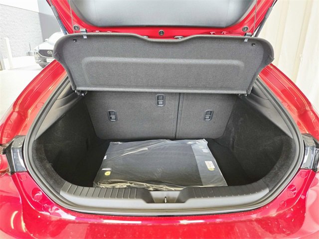 New 2025 MAZDA MAZDA3 Hatchback w/Premium Plus Pkg image 11