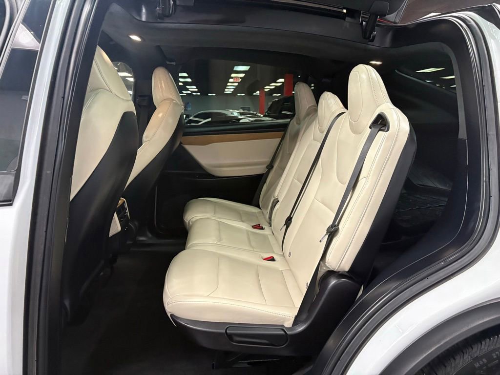 Used 2020 Tesla Model X Long Range AWD/4WD image 36