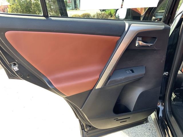 Used 2015 Toyota RAV4 Limited image 15