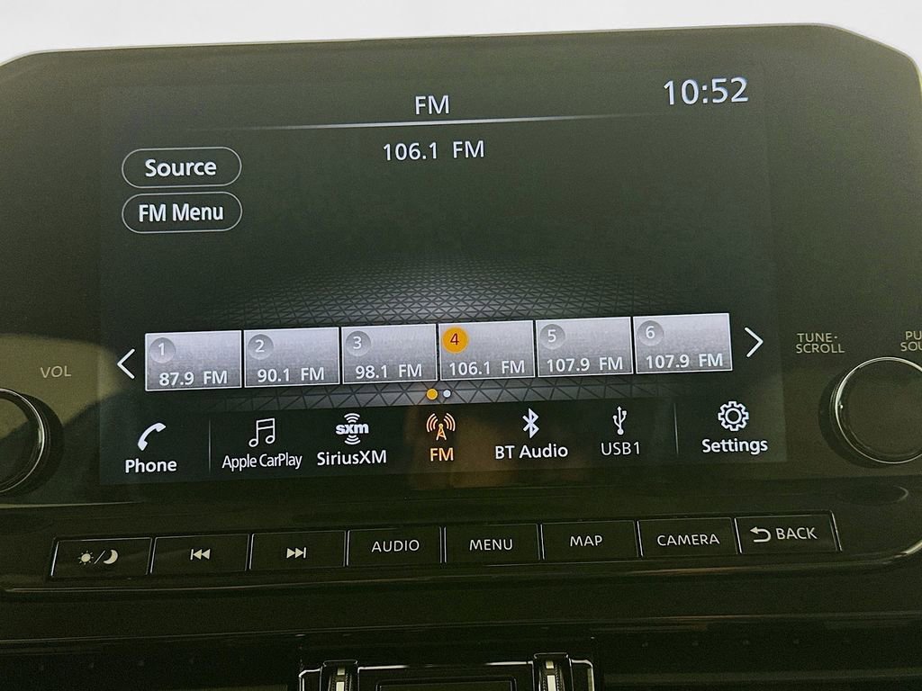 Used 2022 Nissan Pathfinder SL image 17