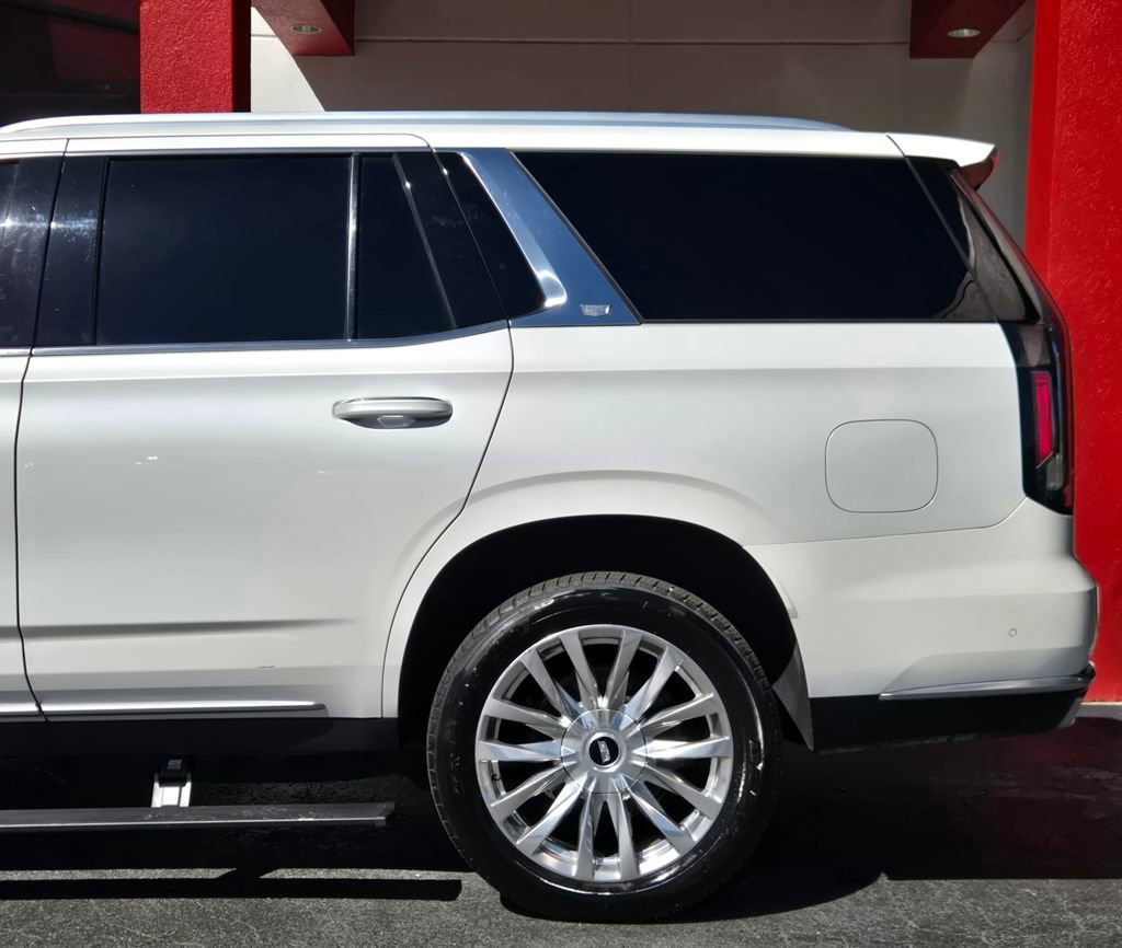 Used 2021 Cadillac Escalade Premium Luxury w/ Performance Package image 8