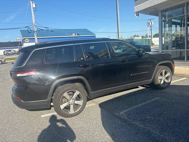 Used 2021 Jeep Grand Cherokee L Limited w/ Luxury Tech Group II AWD/4WD image 16
