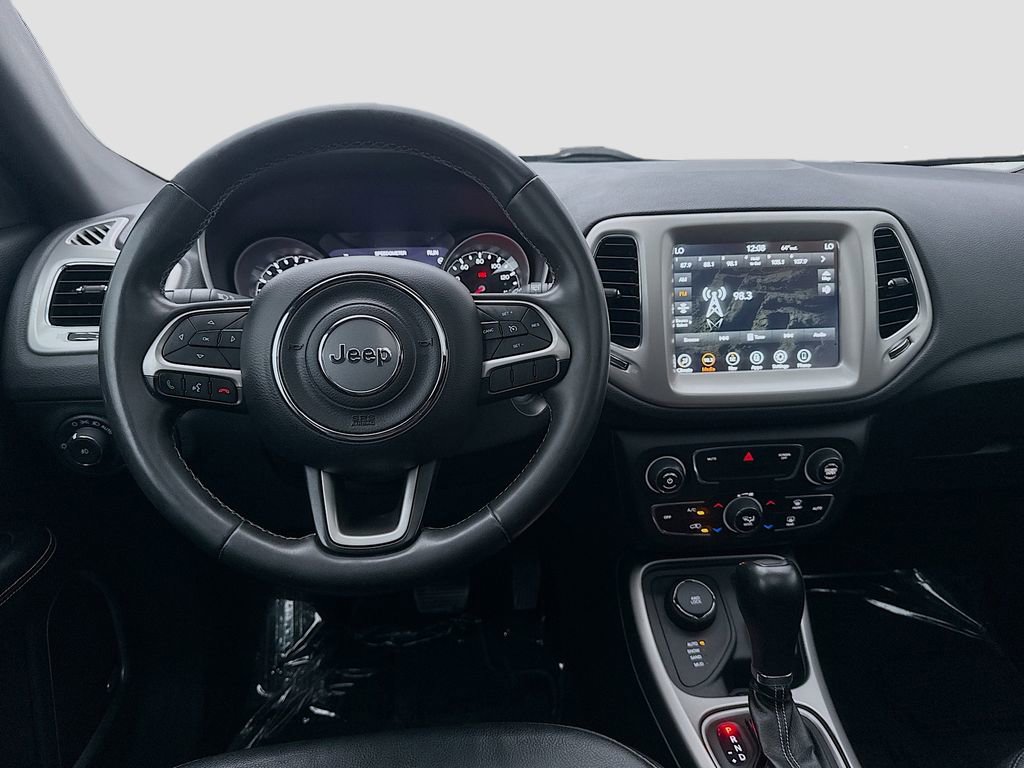 Used 2021 Jeep Compass Latitude w/ Sun and Sound Group AWD/4WD image 28