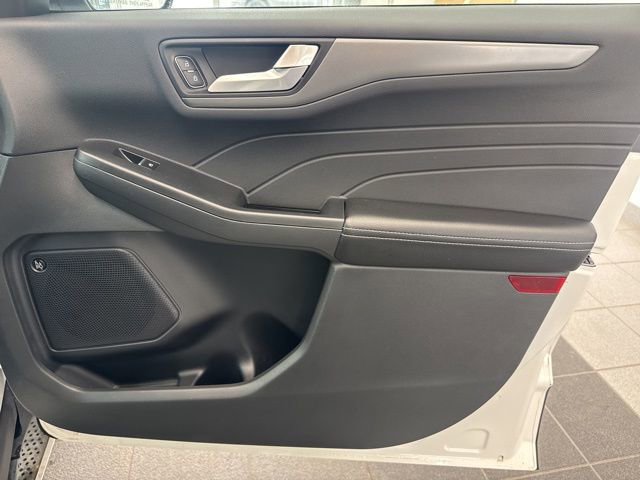 Used 2023 Ford Escape Active w/ Tech Pack #2 image 15