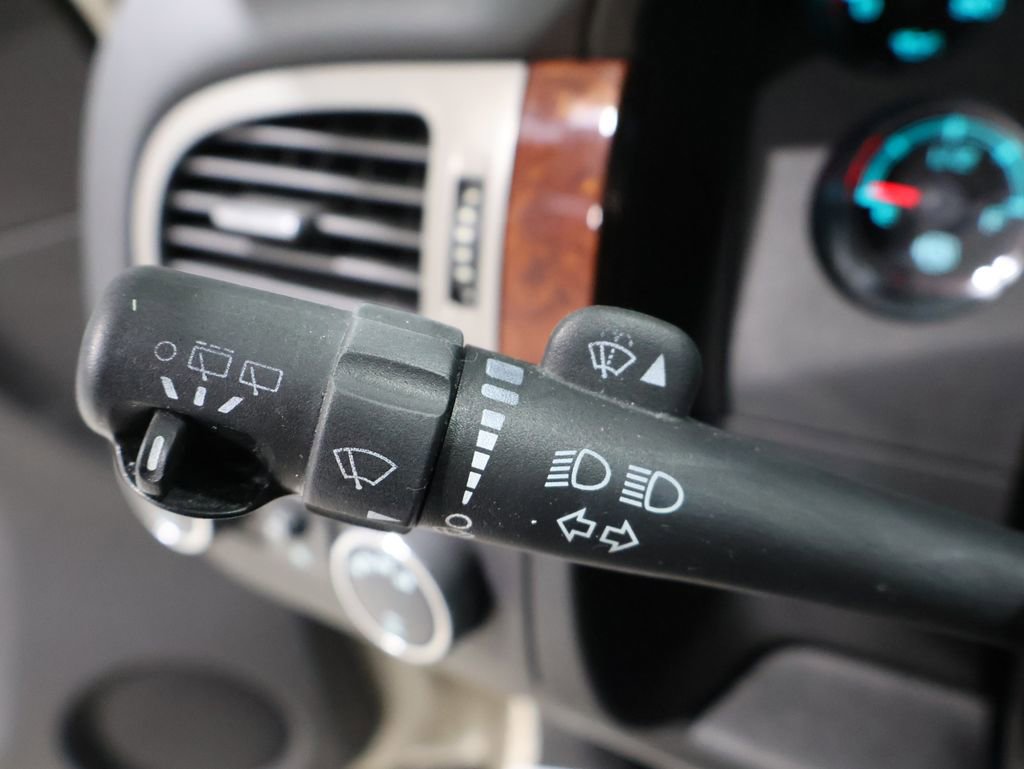 Used 2013 Chevrolet Tahoe LT w/ Luxury Package image 39