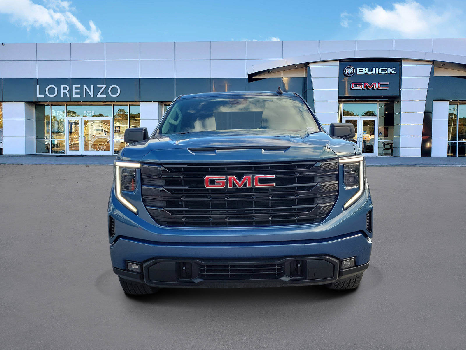 Used 2024 GMC Sierra 1500 Elevation RWD image 2