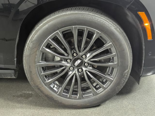 Used 2025 Cadillac Escalade Sport Platinum w/ LPO, Floor Liner Package AWD/4WD image 8