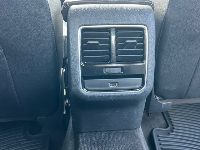 Used 2018 Volkswagen Passat 3.6 FWD image 30