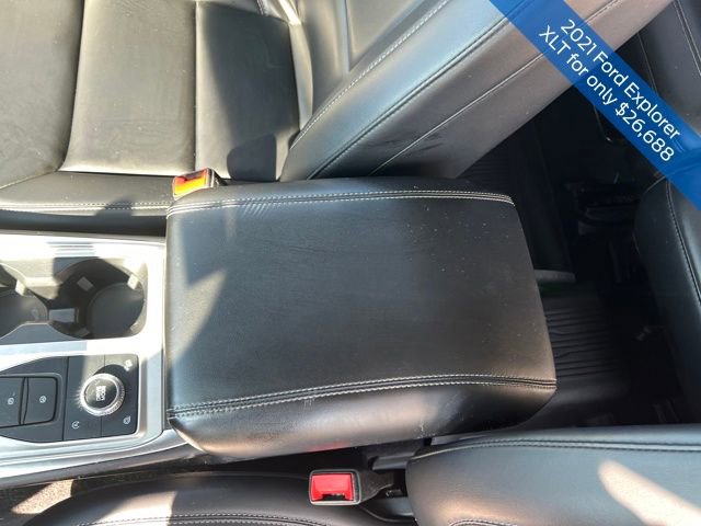 Used 2021 Ford Explorer XLT image 23