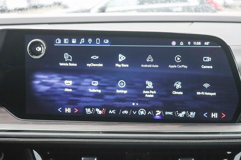 Used 2025 Chevrolet Suburban Premier image 13