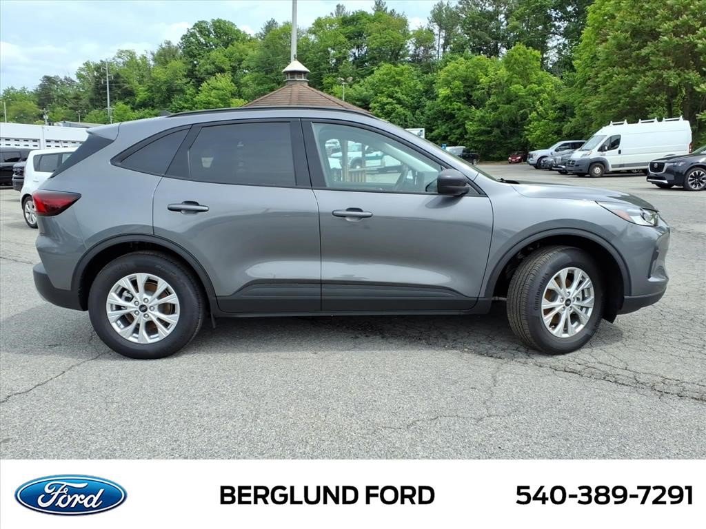 New 2026 Ford Escape Active w/ Active Premium Tech Pack AWD/4WD image 4