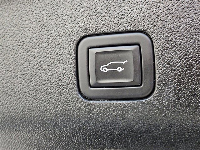 Used 2024 GMC Yukon SLT image 29