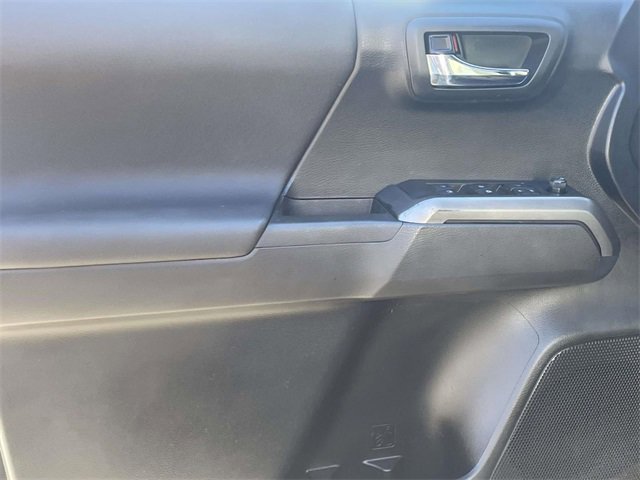 Used 2021 Toyota Tacoma TRD Sport w/ Technology Package image 14