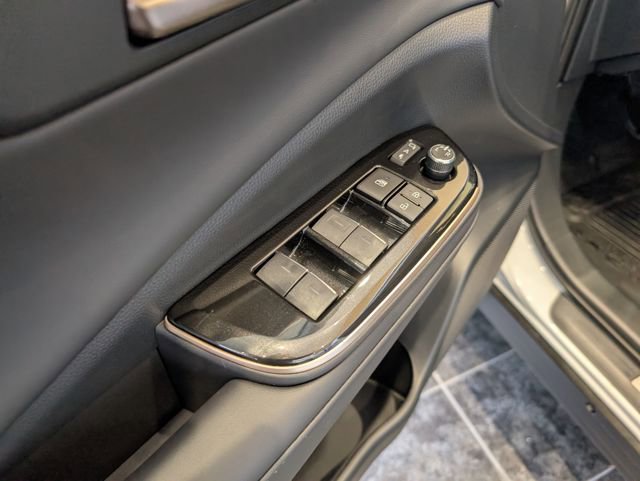 New 2025 Toyota Crown Signia w/ Advanced Technology Package image 16