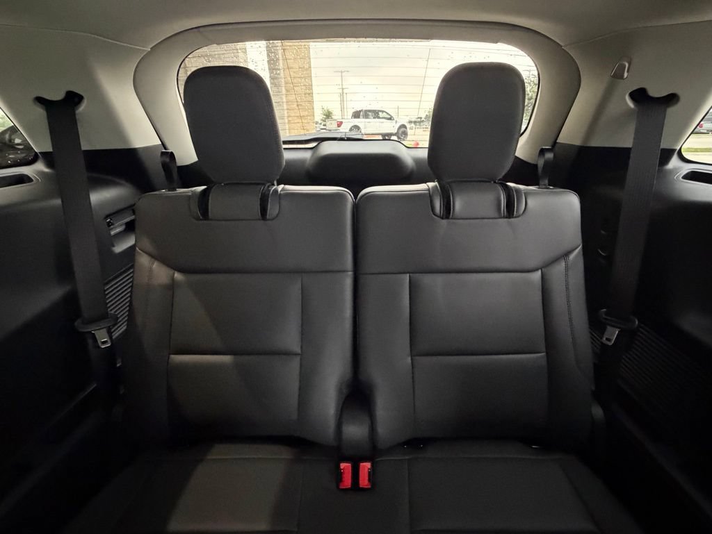 New 2026 Ford Explorer Active w/ Active Comfort Package RWD image 19