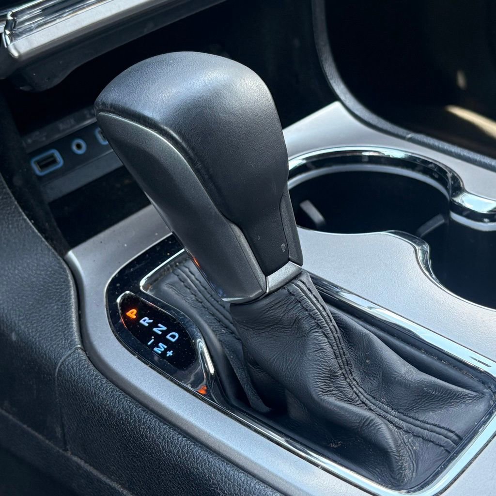 Used 2019 Jeep Grand Cherokee Limited AWD/4WD image 24