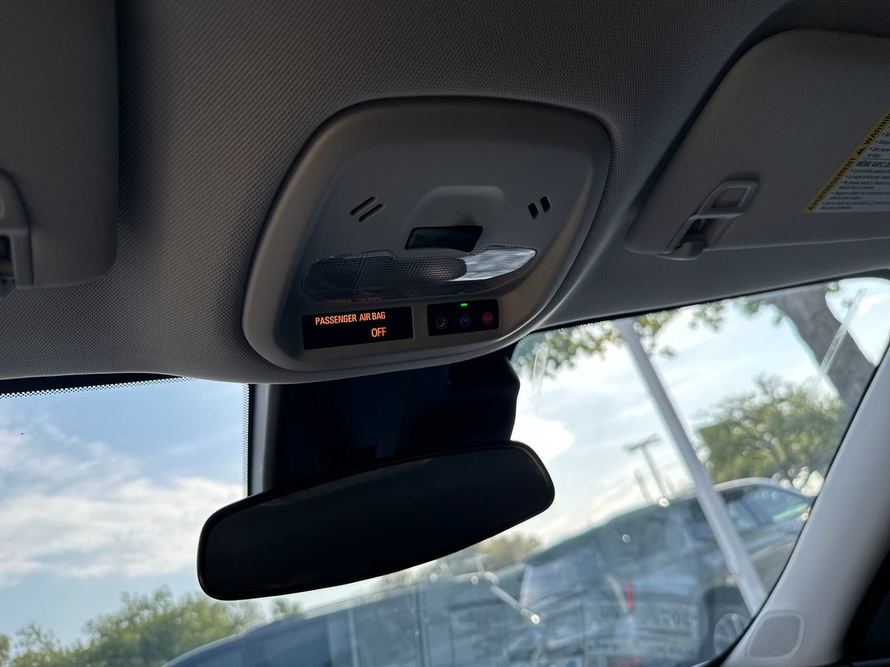New 2026 Chevrolet Trax LT w/ LT Convenience Package FWD image 21
