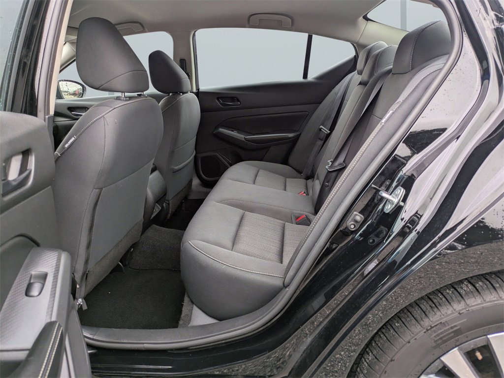 Used 2024 Nissan Altima 2.5 SV image 12