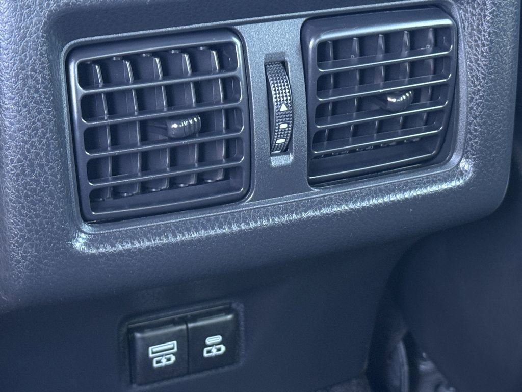 Used 2026 Toyota Camry SE w/ Convenience Package image 29