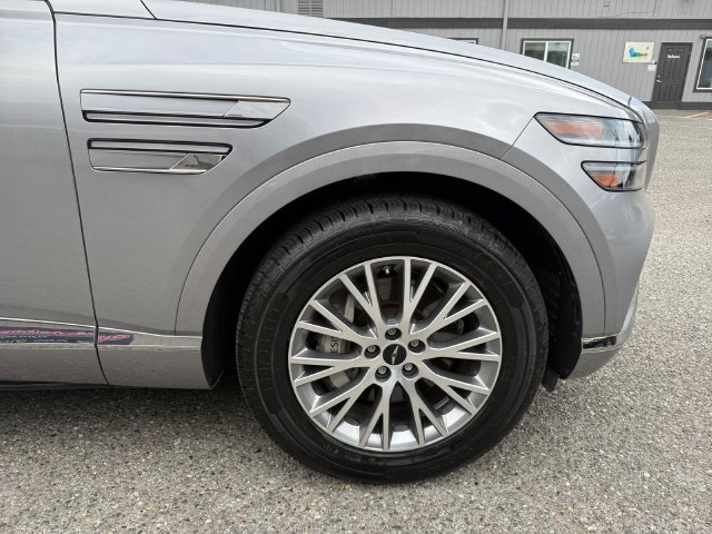 Used 2025 Genesis GV80 2.5T Standard AWD/4WD image 28