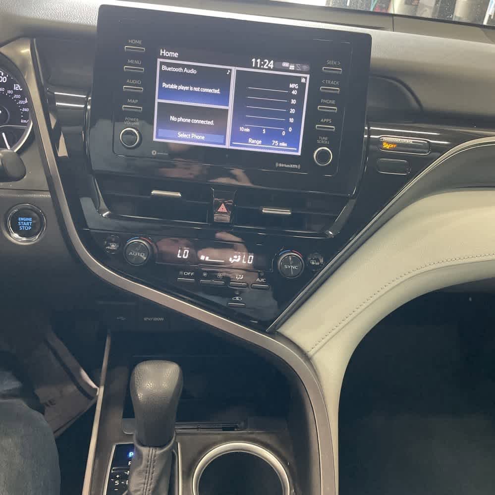 Used 2022 Toyota Camry LE w/ Cold Weather Package image 8