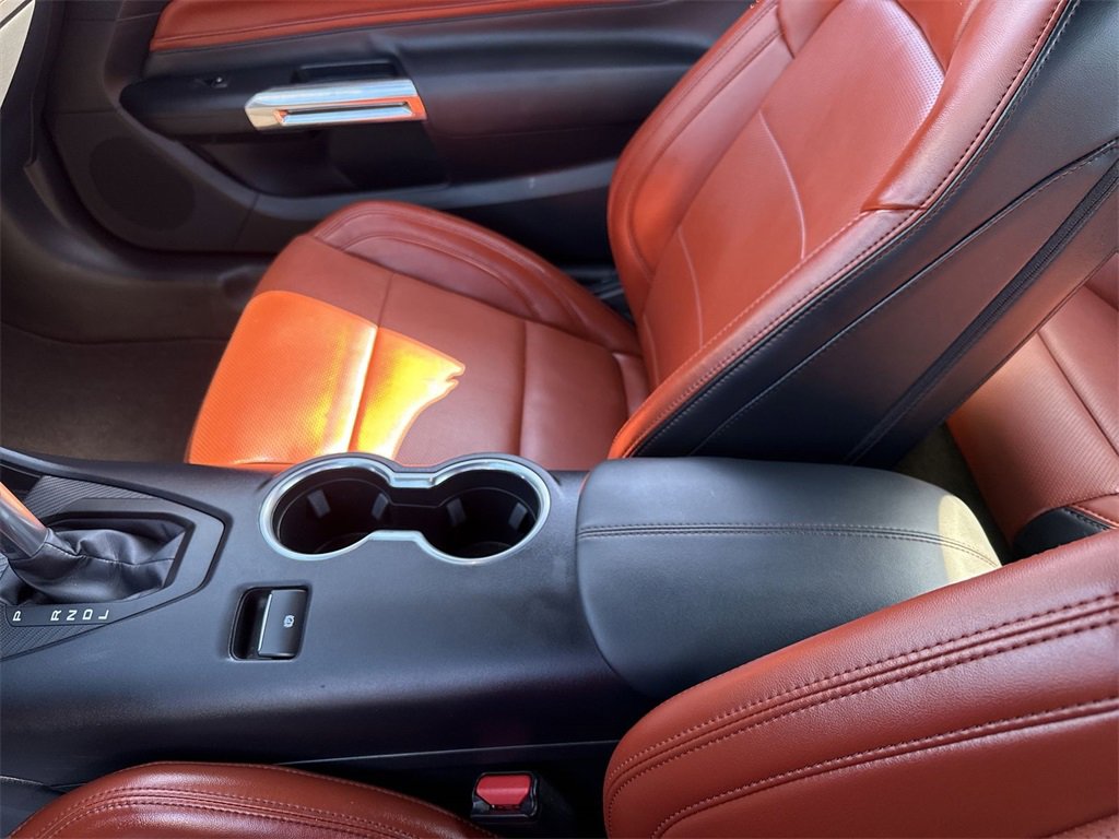 Used 2025 Ford Mustang Premium image 21