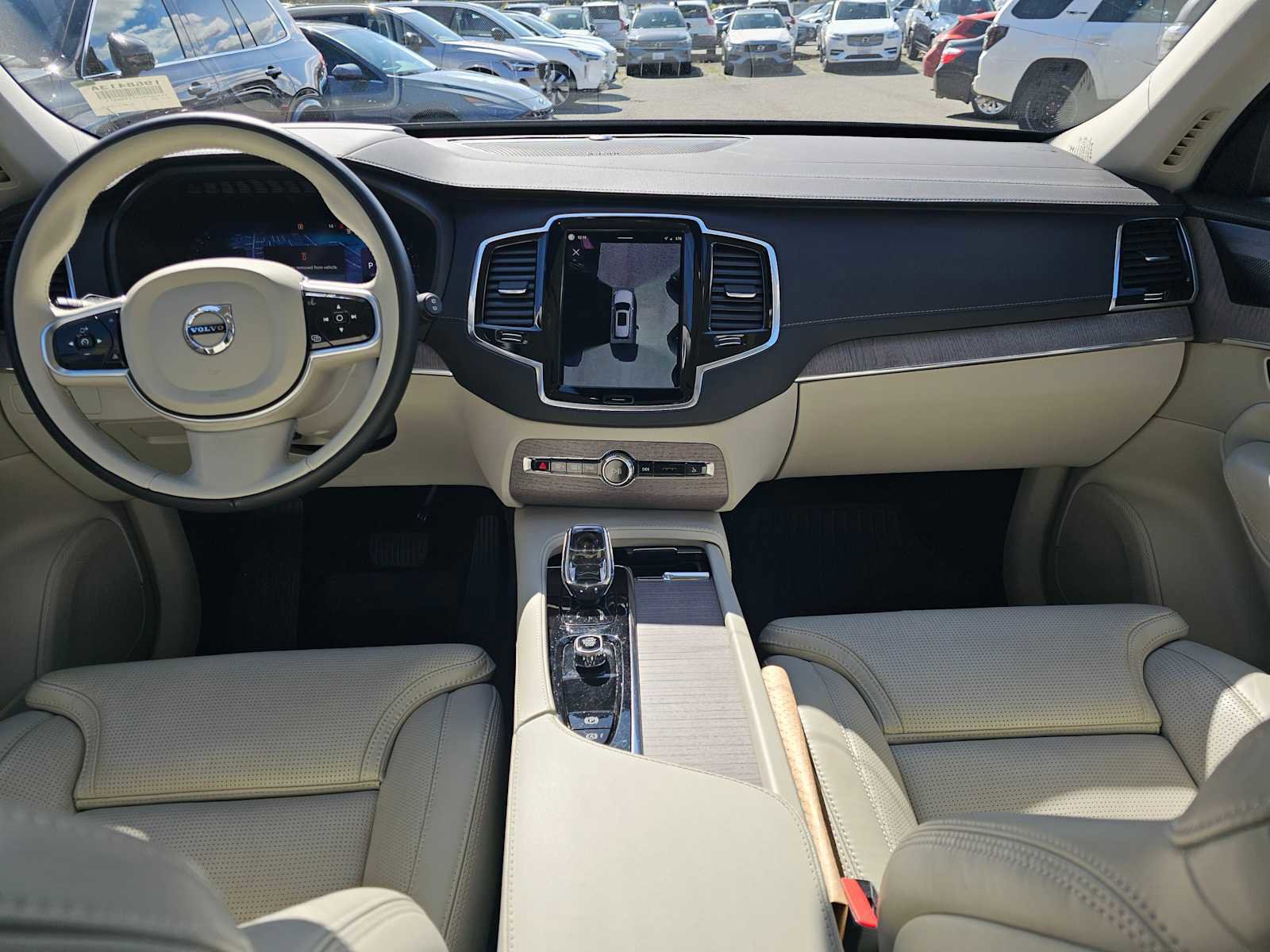Certified 2023 Volvo XC90 B6 Ultimate w/ Protection Package Premier image 21
