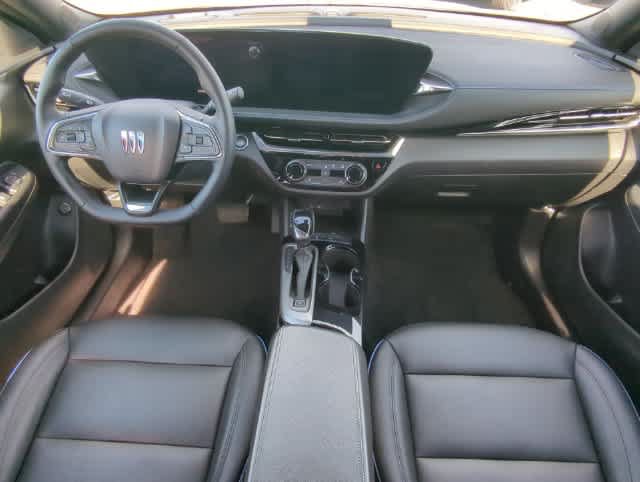 Used 2024 Buick Envista Sport Touring w/ Convenience I Package FWD image 15
