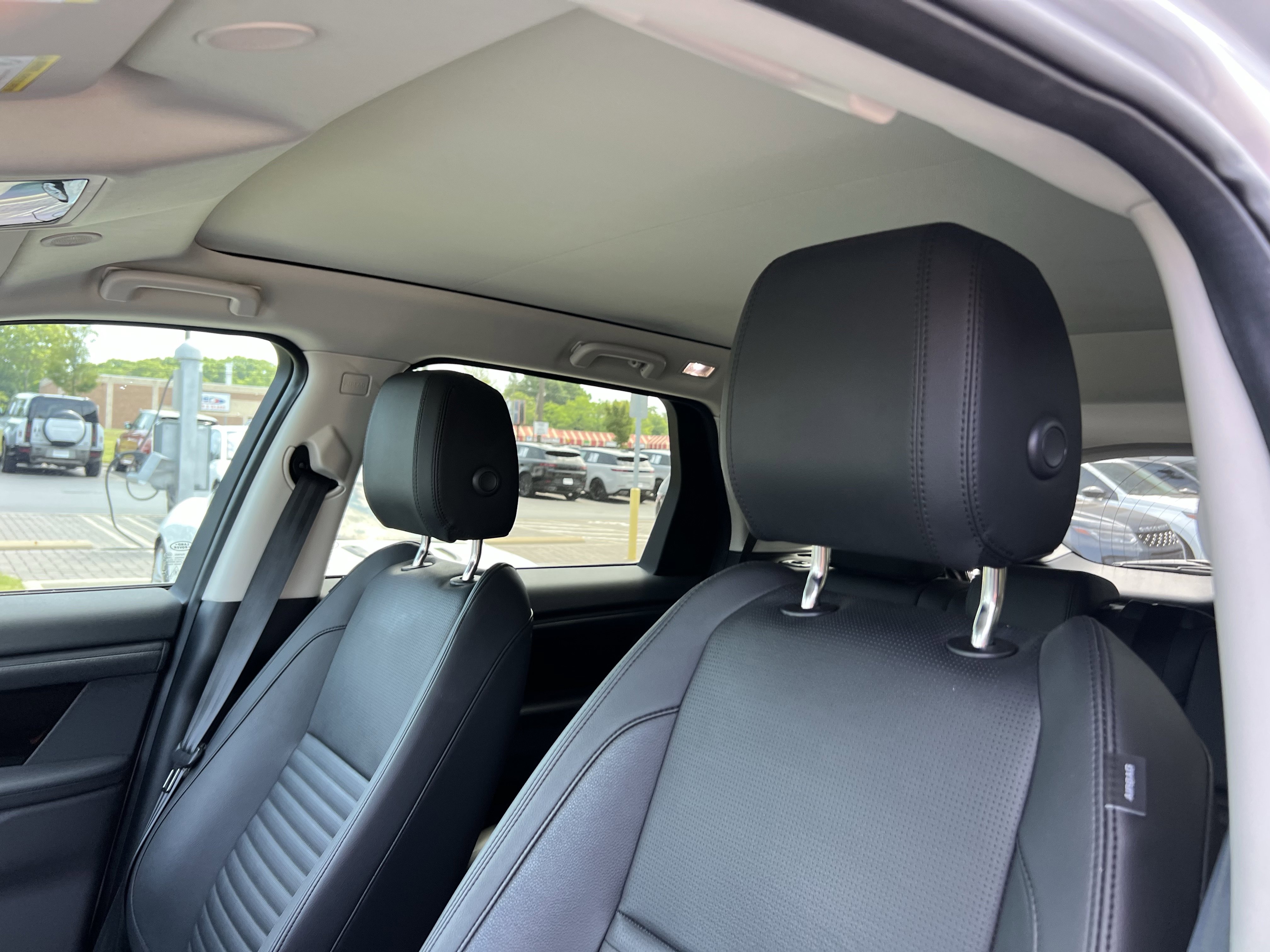 Certified 2025 Land Rover Discovery Sport S AWD/4WD image 19