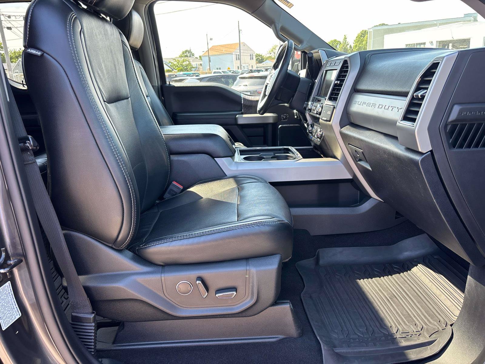 Used 2019 Ford F350 Lariat w/ Lariat Ultimate Package AWD/4WD image 18