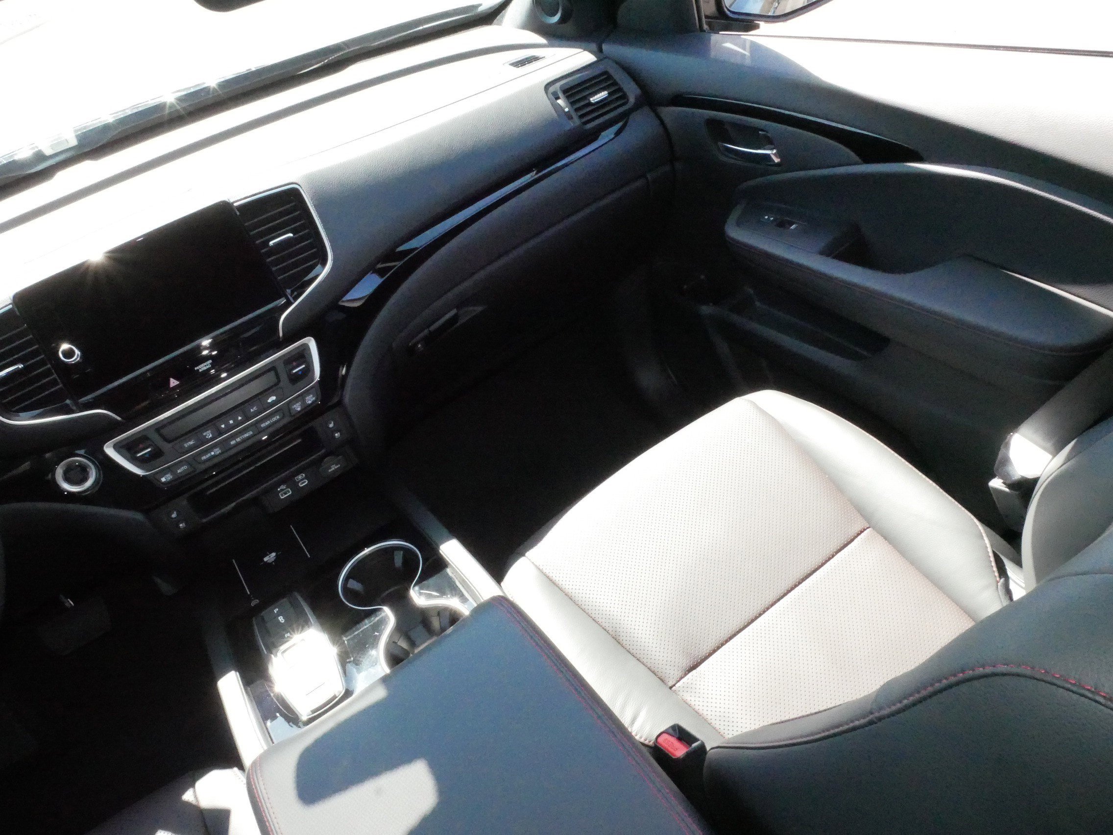 Certified 2026 Honda Ridgeline Black Edition image 11