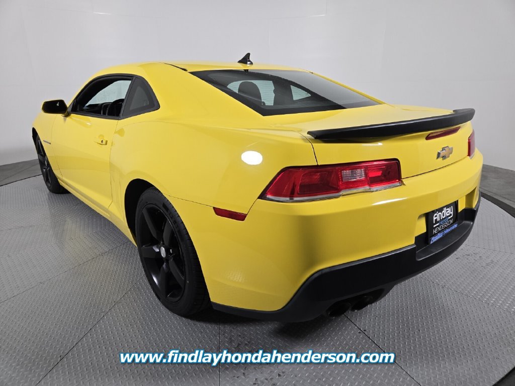 Used 2015 Chevrolet Camaro LT RWD image 4