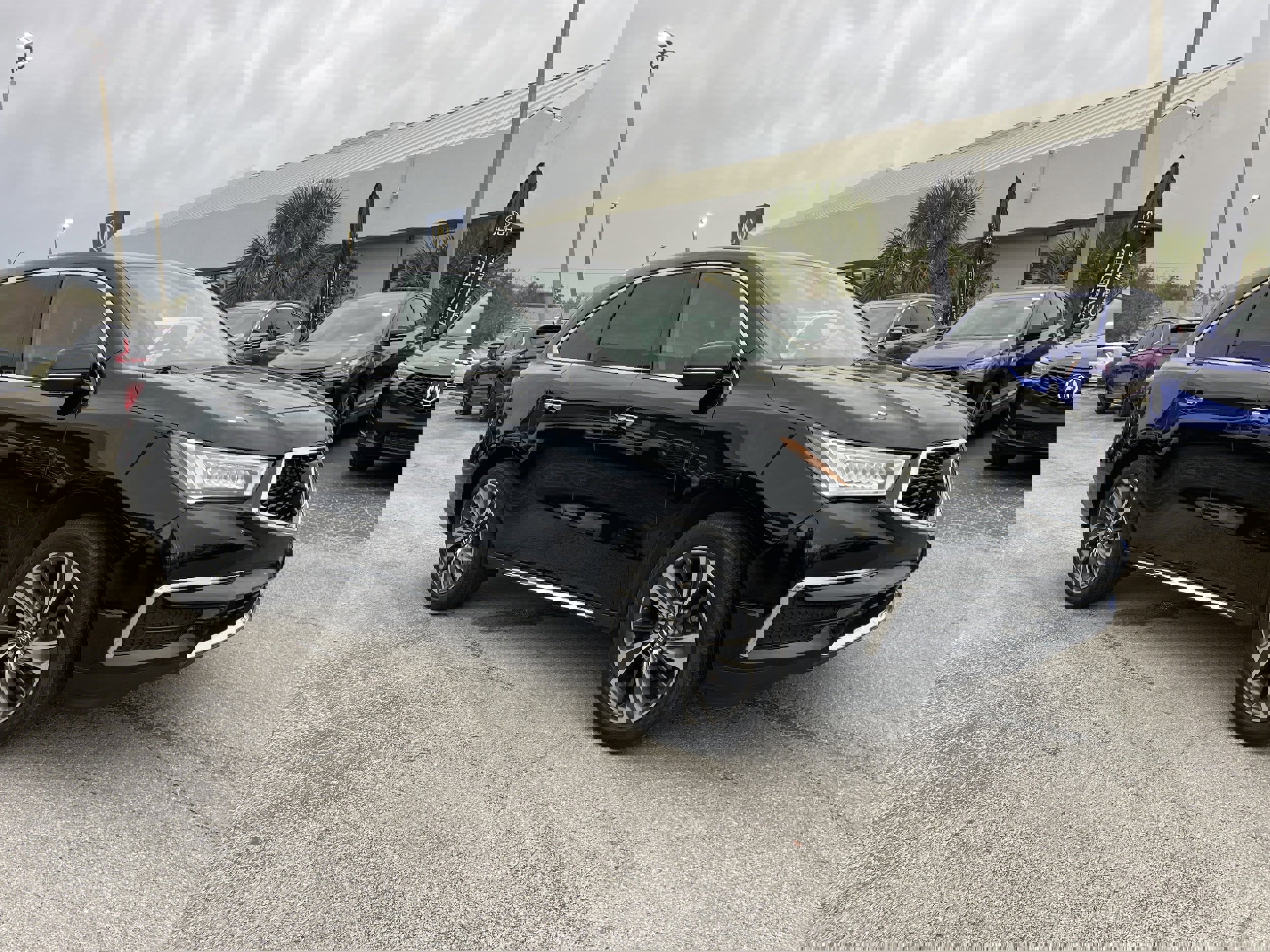 Used 2020 Acura MDX FWD w/ Technology Package image 1