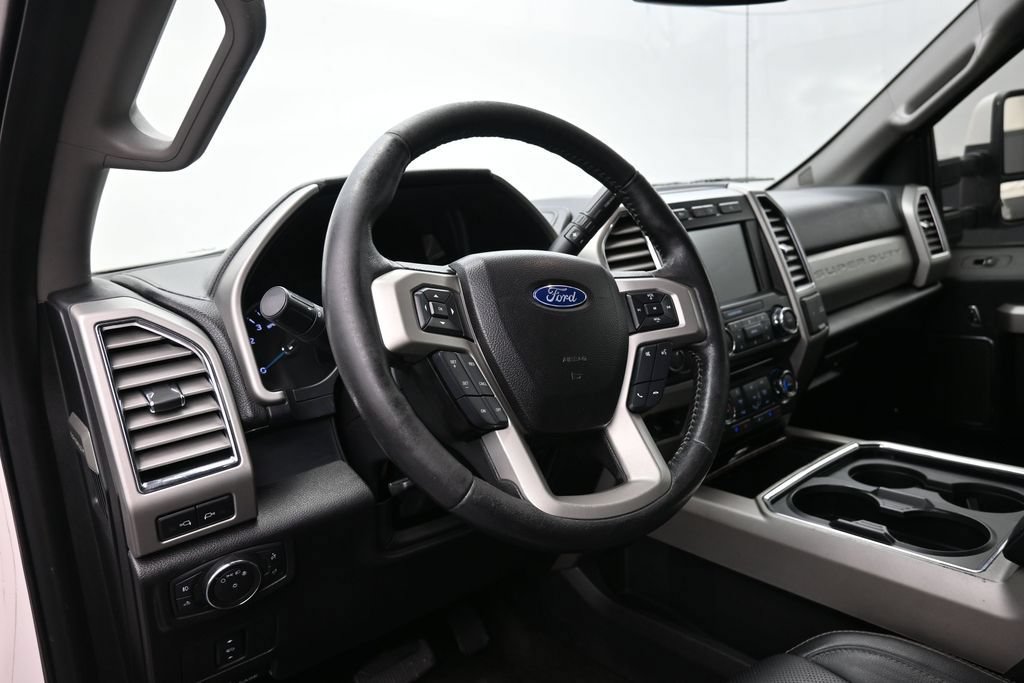 Used 2017 Ford F250 Lariat w/ Lariat Value Package AWD/4WD image 18