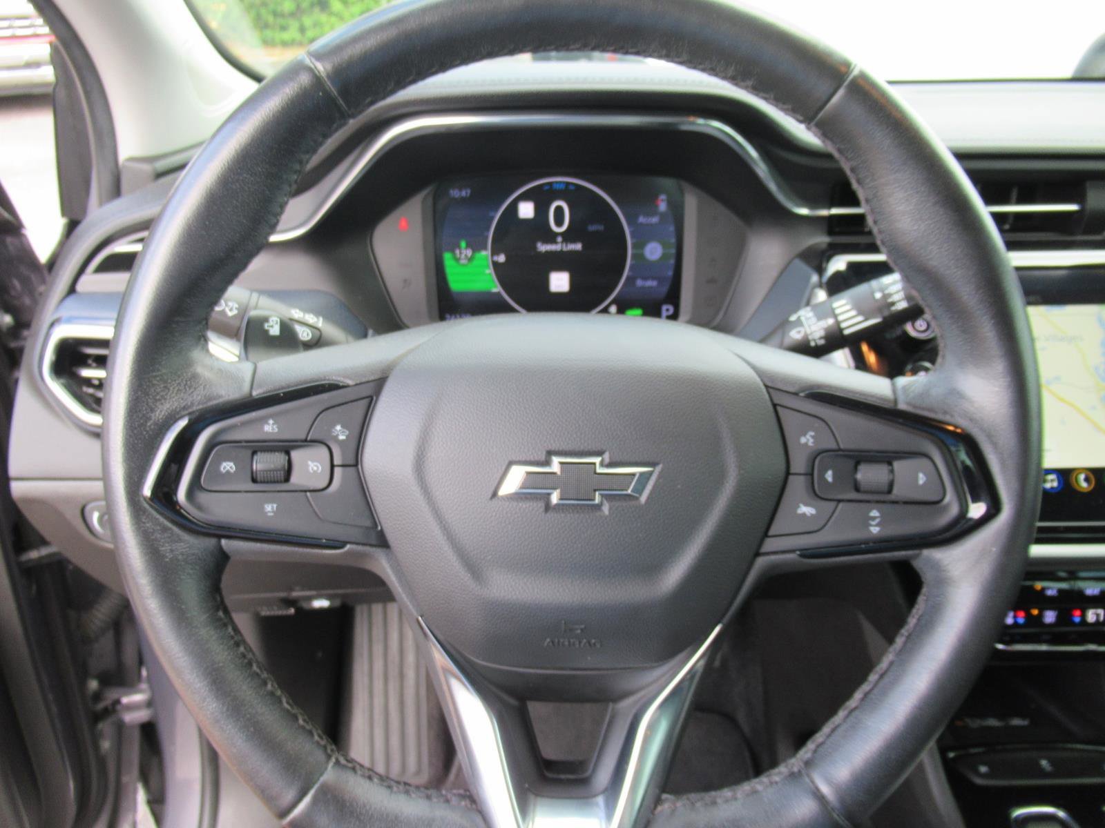 Used 2023 Chevrolet Bolt EUV Premier w/ Sun & Sound Package image 21