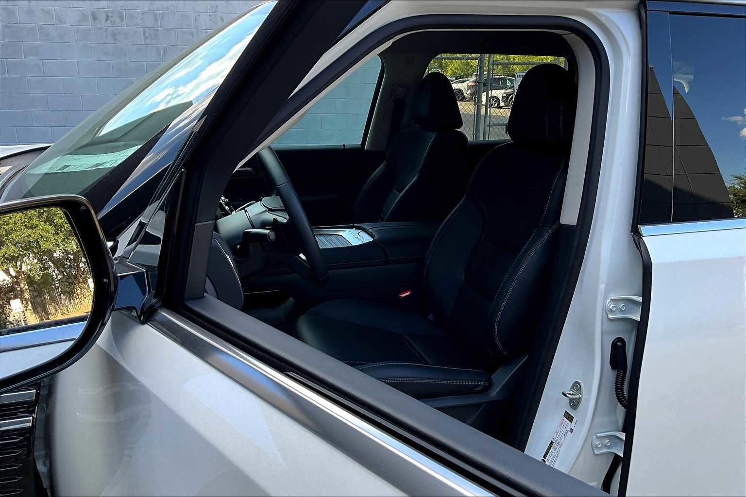 New 2026 Nissan Armada SV image 17