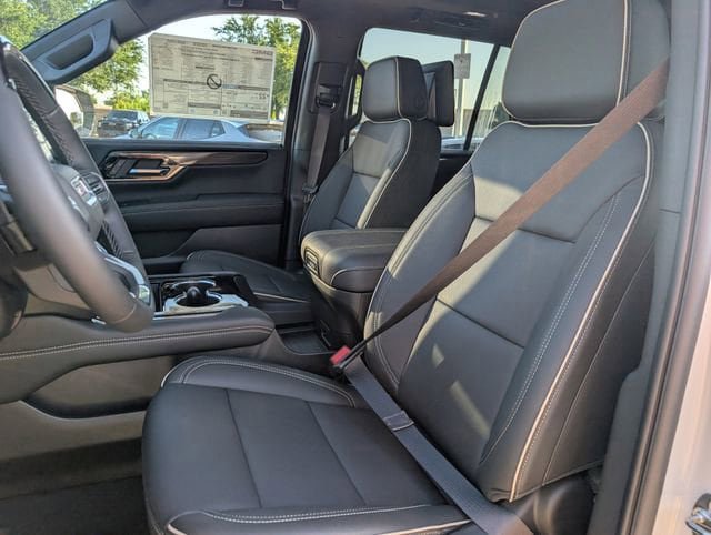 New 2026 GMC Yukon Elevation w/ Elevation Premium Package AWD/4WD image 19