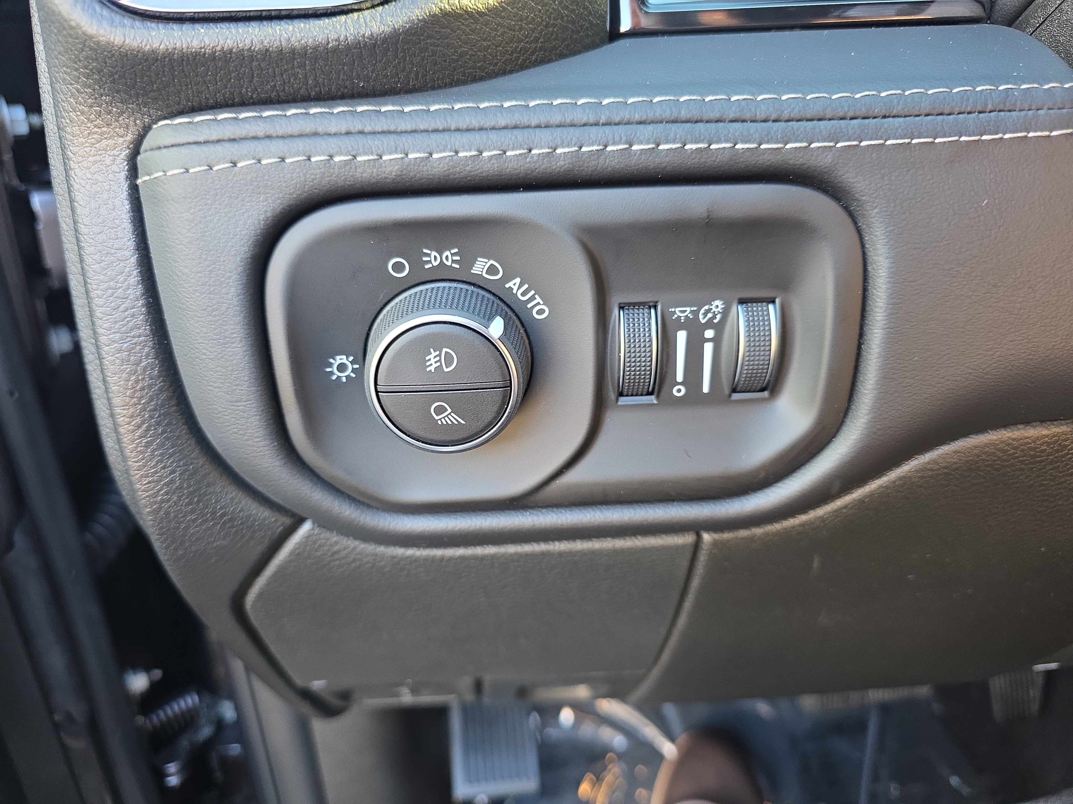 New 2026 RAM 3500 Limited image 16