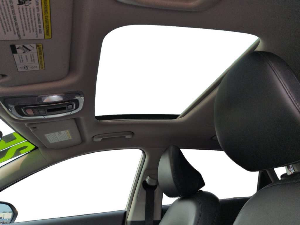 Used 2024 Hyundai Kona Limited FWD image 13