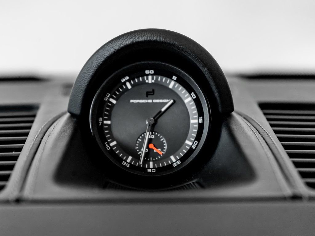 Certified 2022 Porsche 911 50th Anniversary Edition image 18