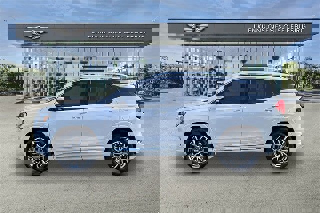 Used 2023 GMC Terrain Denali w/ Denali Premium Package image 7