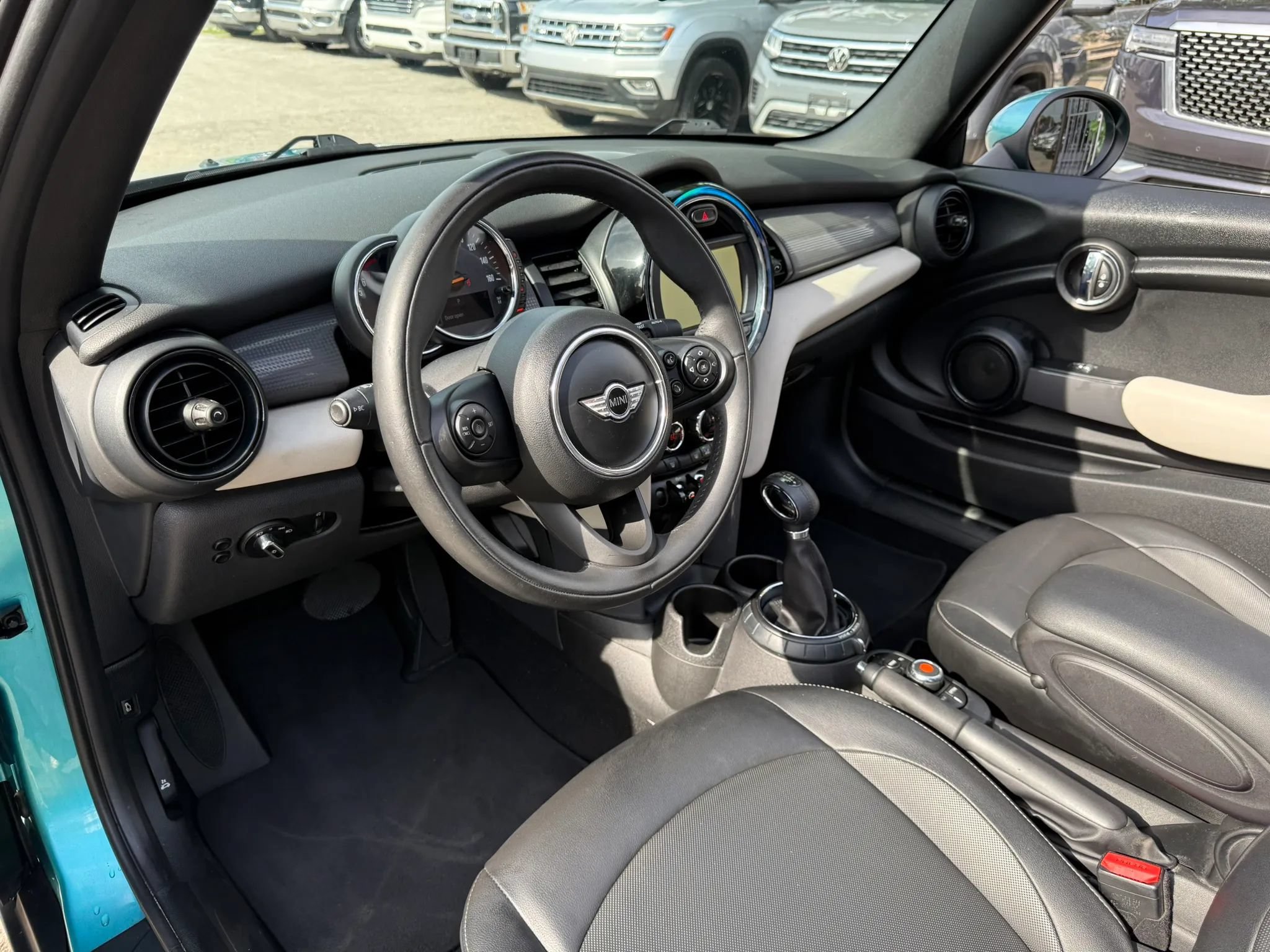 Used 2016 MINI Cooper Convertible FWD image 11