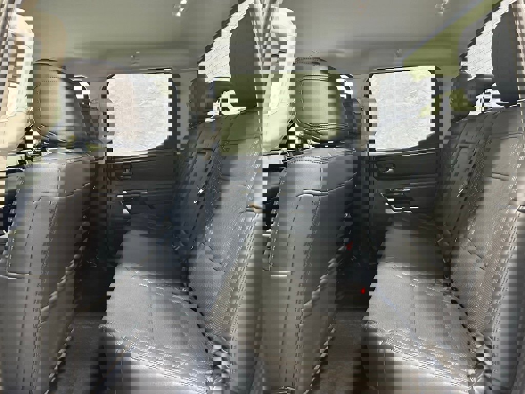 Used 2024 Toyota Tundra Limited image 46