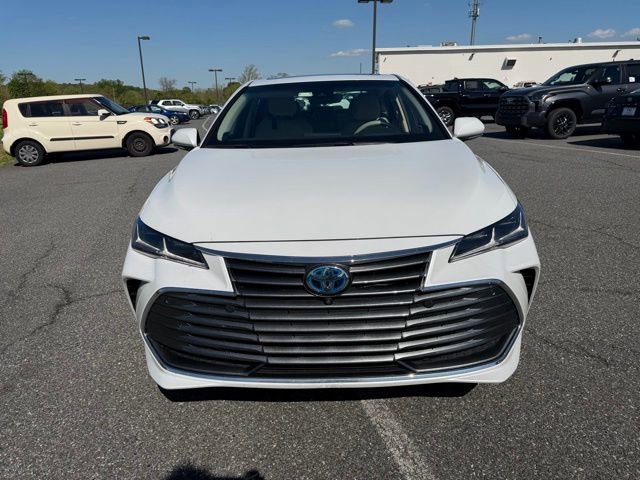 Used 2020 Toyota Avalon Limited w/ Advanced Safety Package FWD image 2