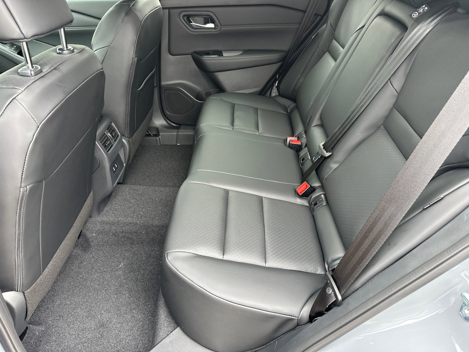 New 2026 Nissan Rogue SV image 21