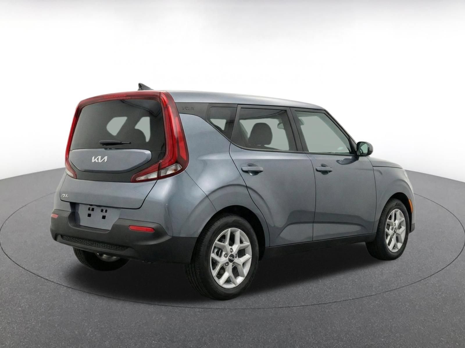 Used 2025 Kia Soul LX w/ LX Technology Package FWD image 10