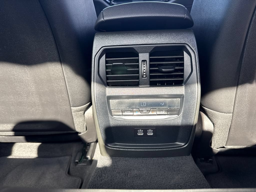 Used 2026 BMW 330i Sedan w/ M Sport Package RWD image 16