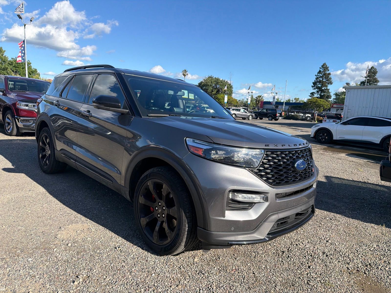 Used 2023 Ford Explorer ST w/ Equipment Group 401A image 7