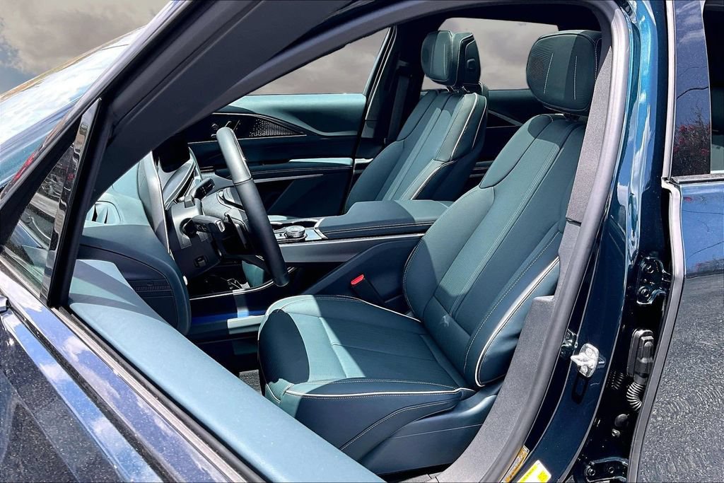 Used 2024 Cadillac Lyriq Sport w/ Nappa Leather Package AWD/4WD image 21