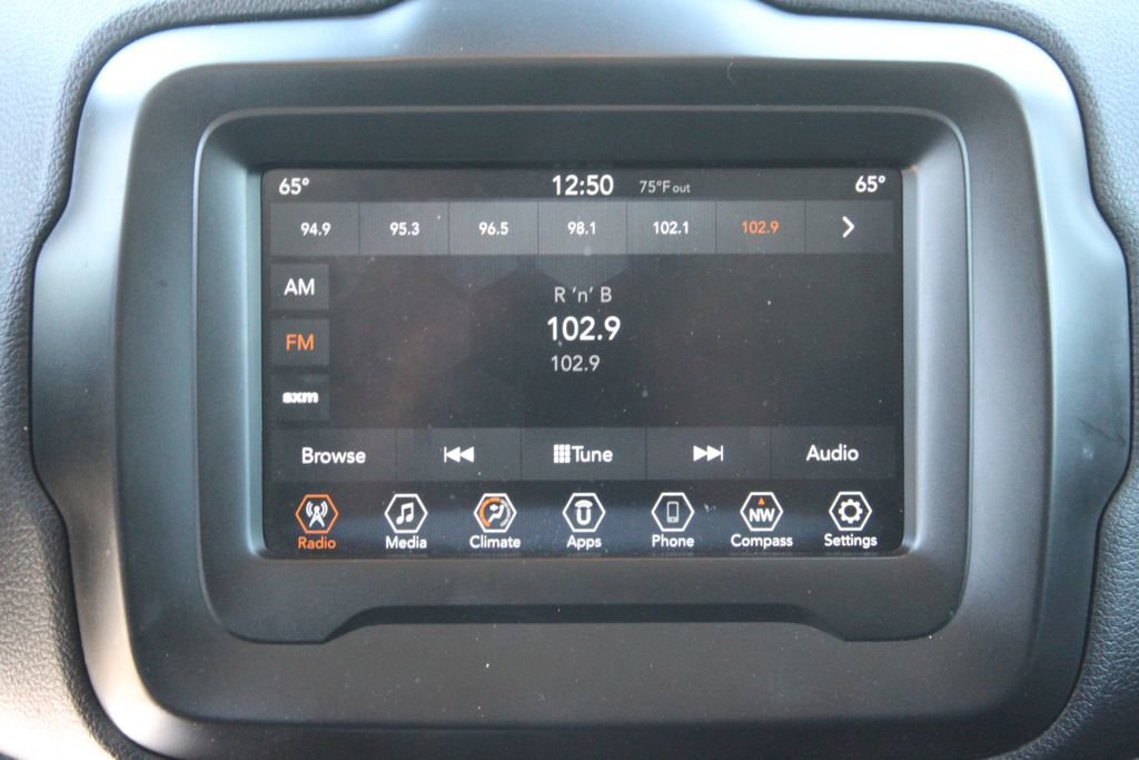 Used 2018 Jeep Renegade Sport w/ Power & Air Group image 23